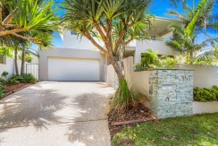 15 Narrabeen front