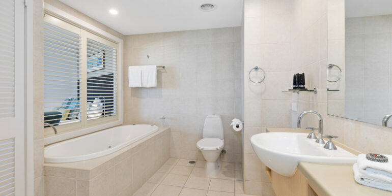 018_Open2view_ID703689-6326-27_9_Gunnamatta_Drive__Kingscliff